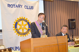 3 挨拶する雙木会長